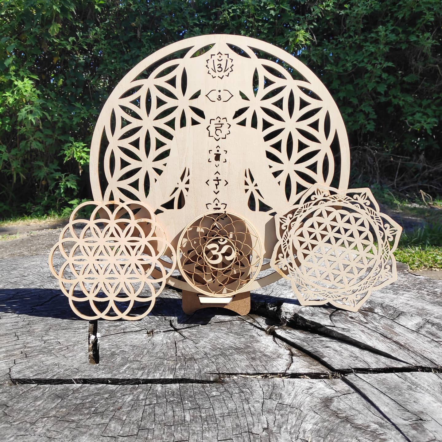 Gamme de fleurs de vies à la Réunion en bois pas chères